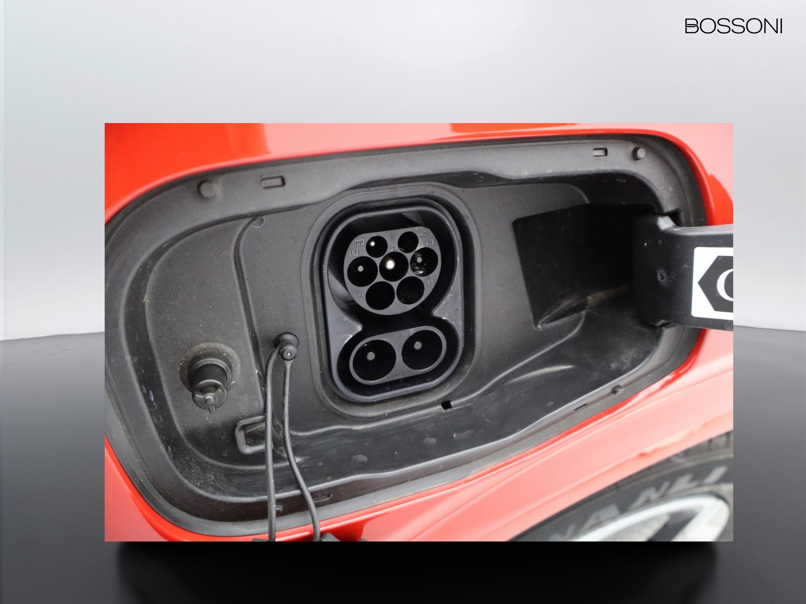 17 - Dongfeng Box 32,6 kwh style edition