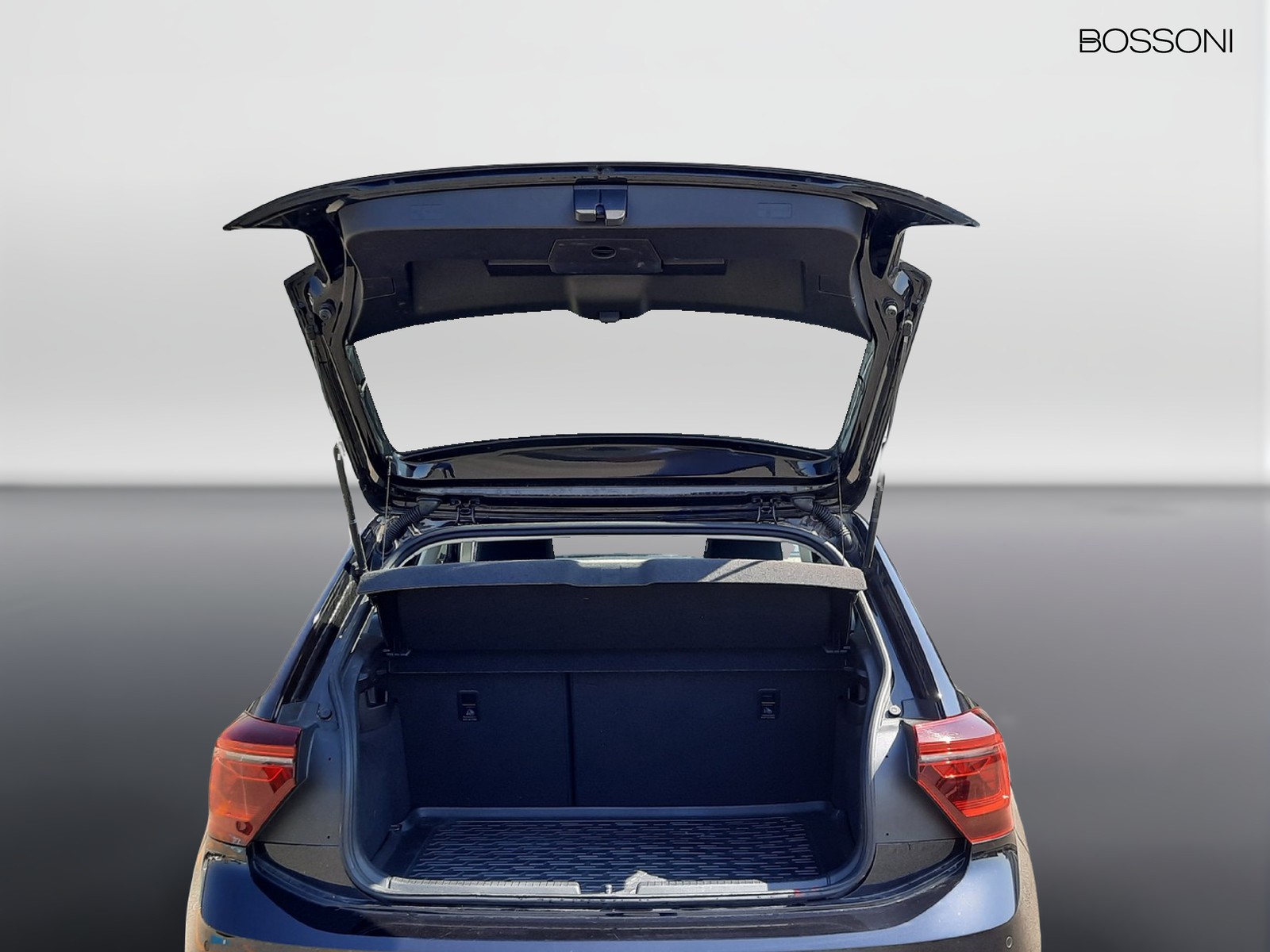 18 - Volkswagen Polo 1.0 tsi 95cv style