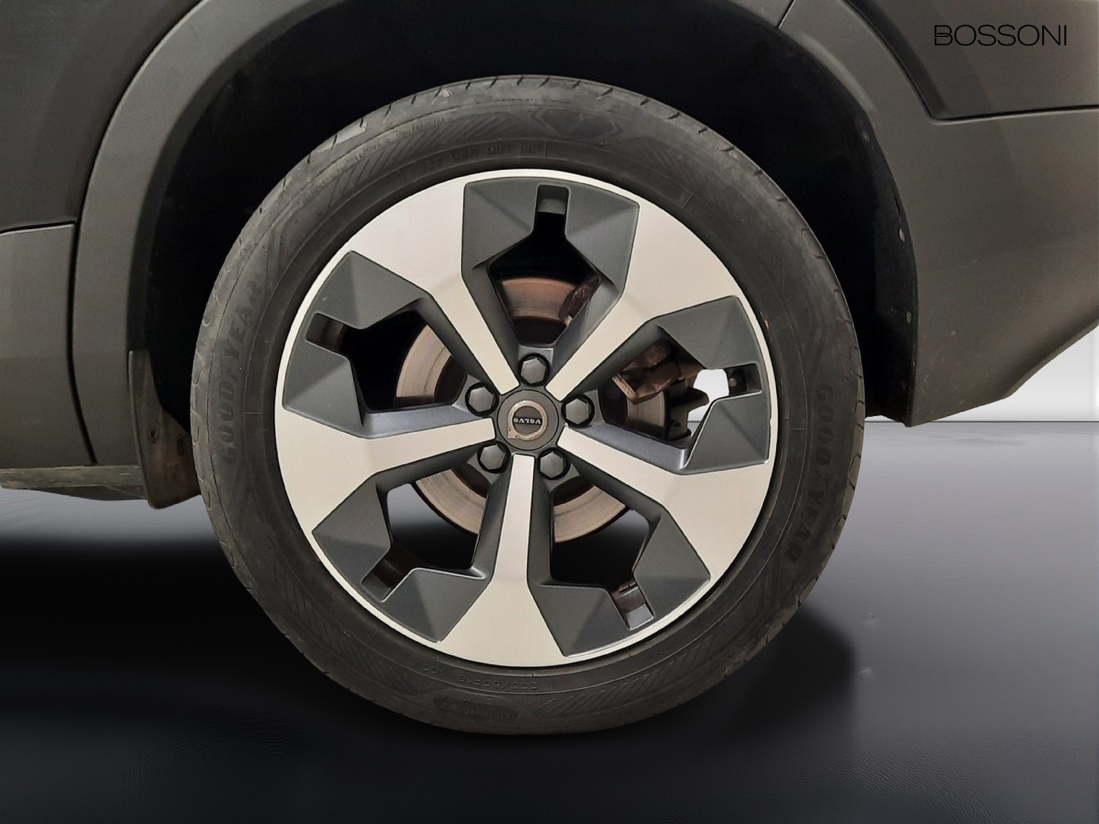 10 - Volvo XC40 2.0 b3 plus bright automatico