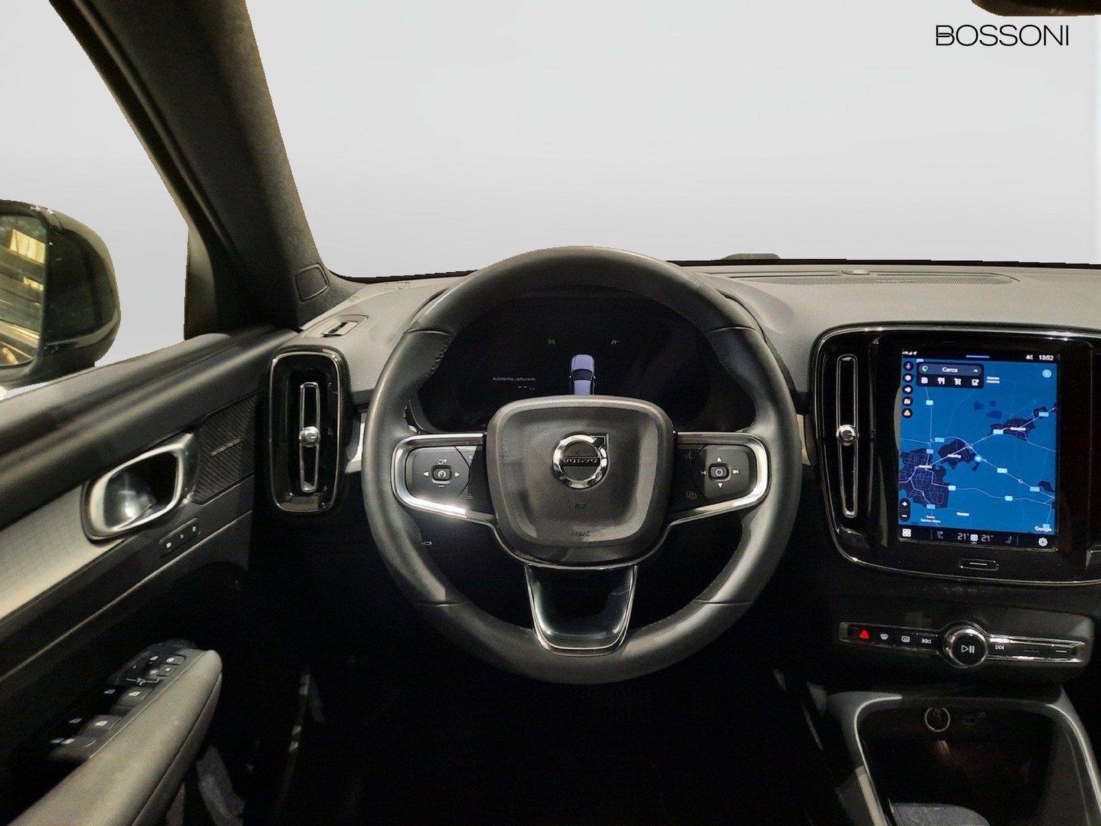 11 - Volvo XC40 2.0 b3 plus bright automatico