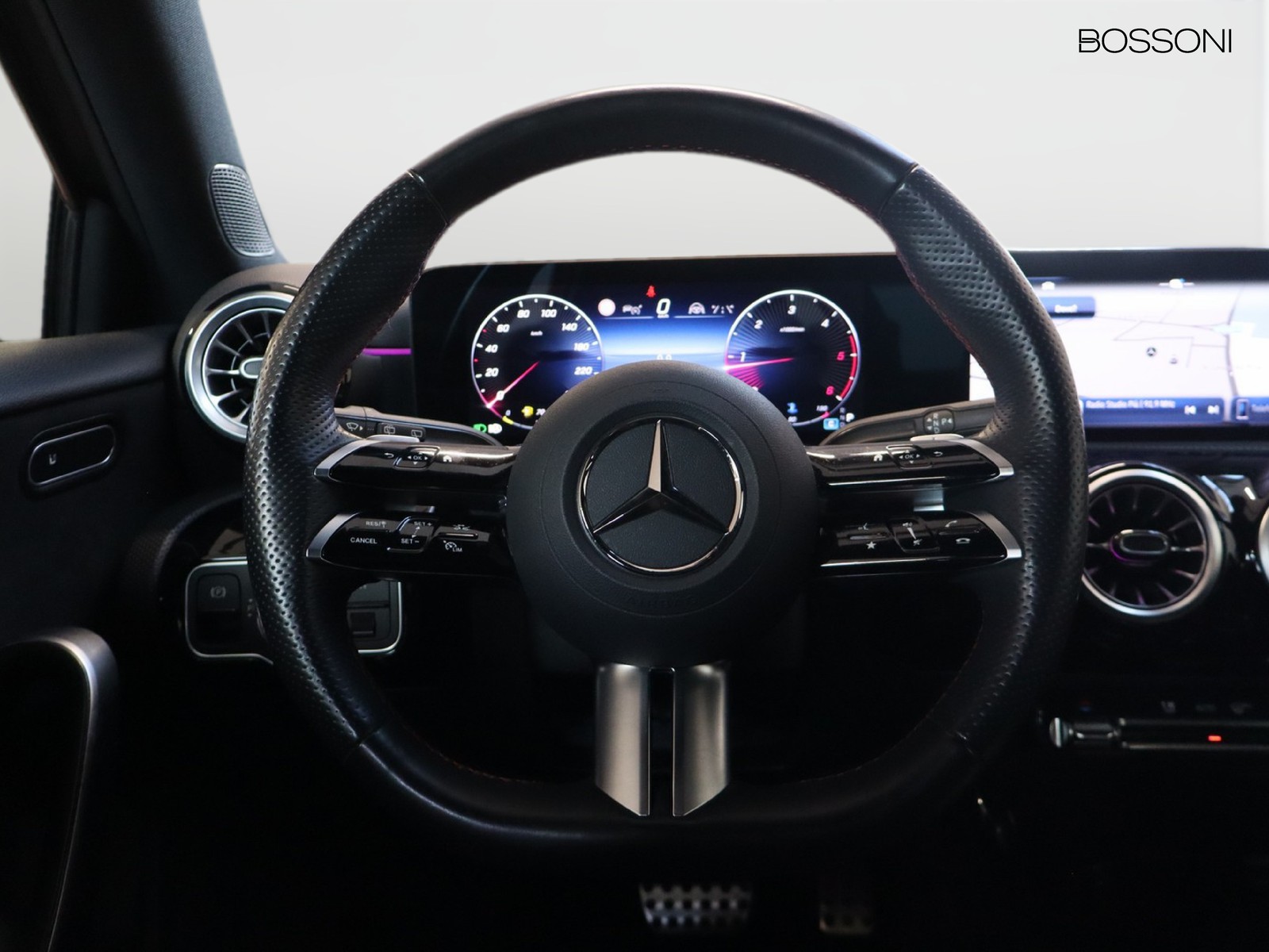18 - Mercedes Classe A 180 d amg line advanced plus digital edition speedshift dct amg 8g
