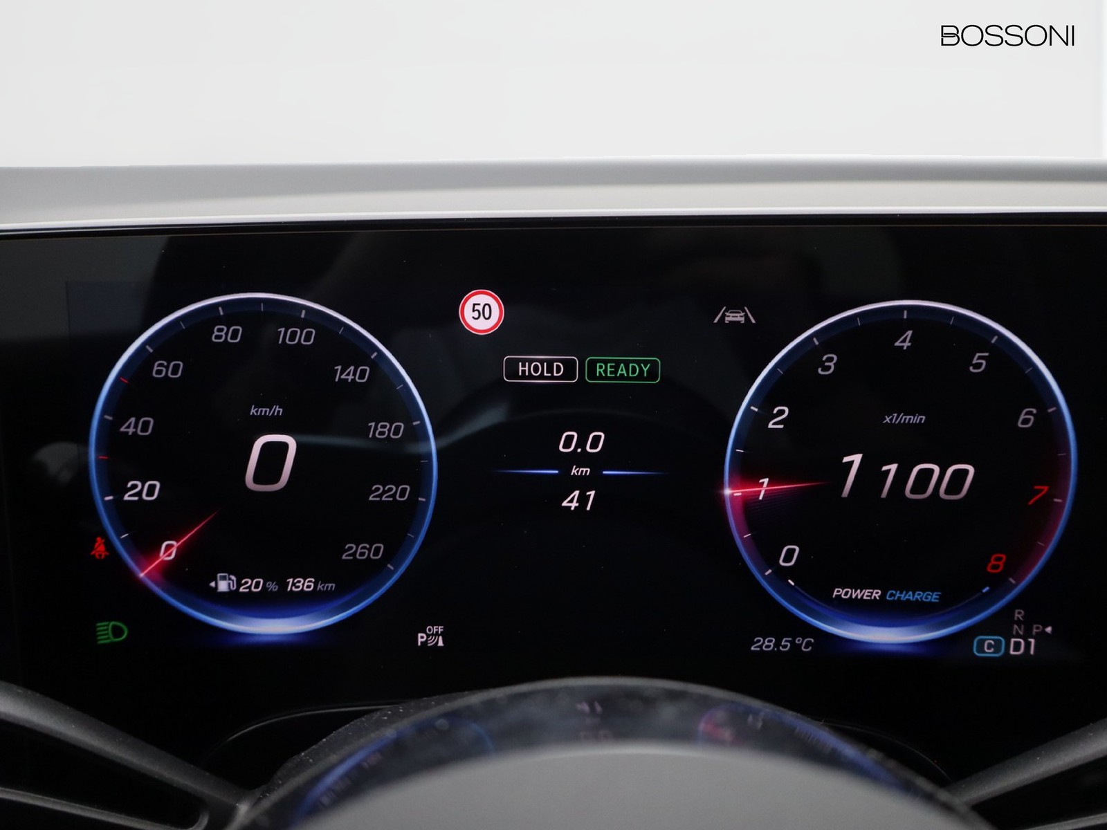9 - Mercedes GLB 200 advanced plus 4matic 8g-edct