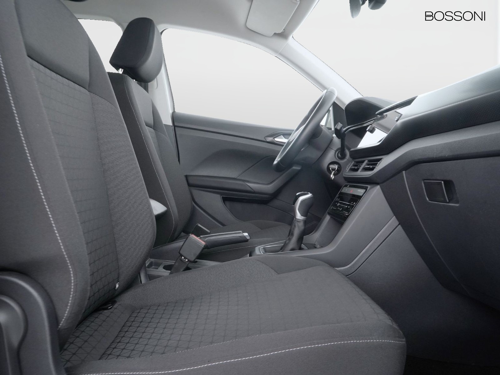 8 - Volkswagen T-Cross 1.0 tsi 95cv style