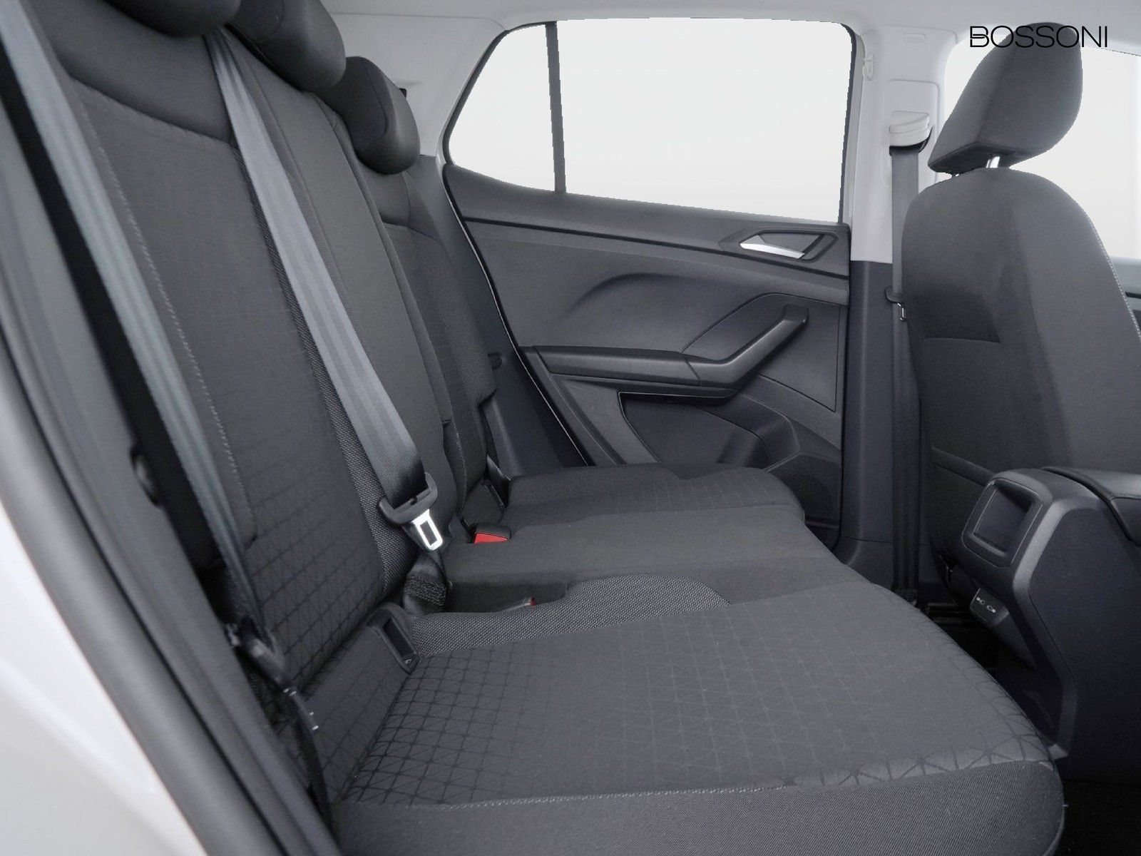 9 - Volkswagen T-Cross 1.0 tsi 95cv style