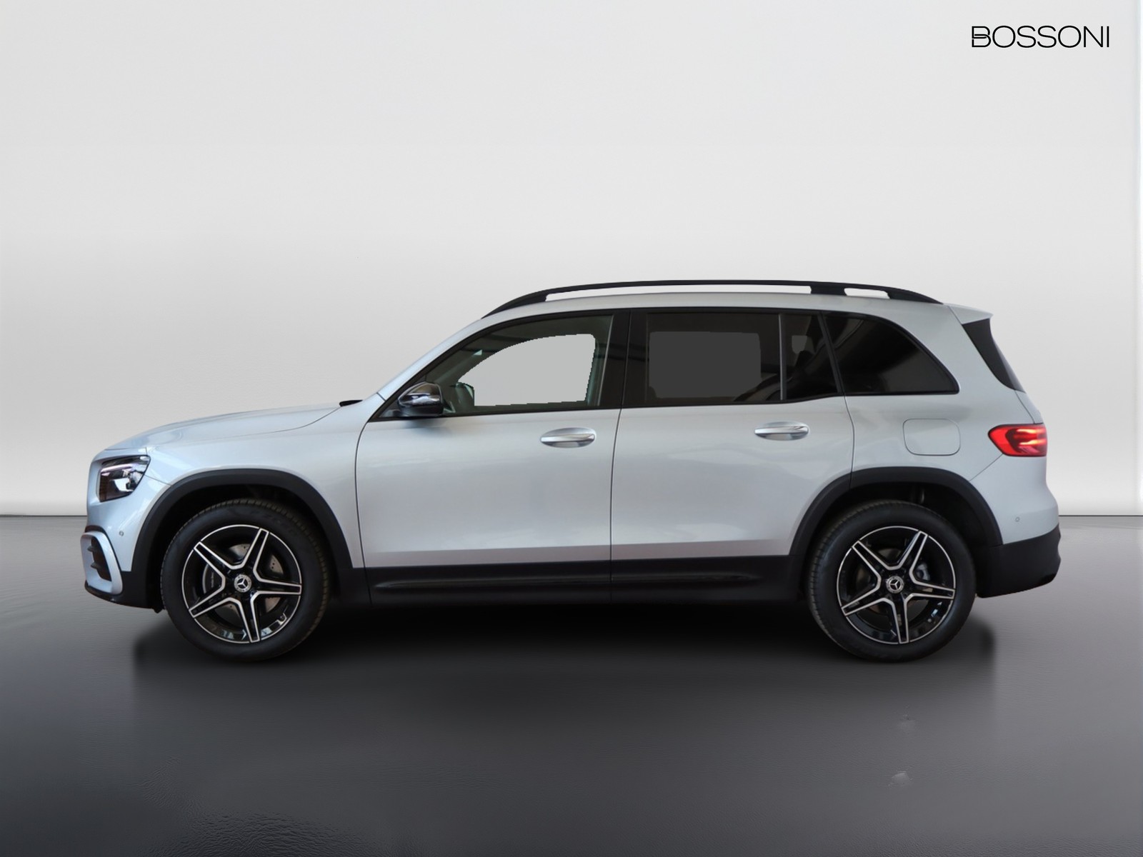 3 - Mercedes GLB 200 d amg line premium 8g-dct