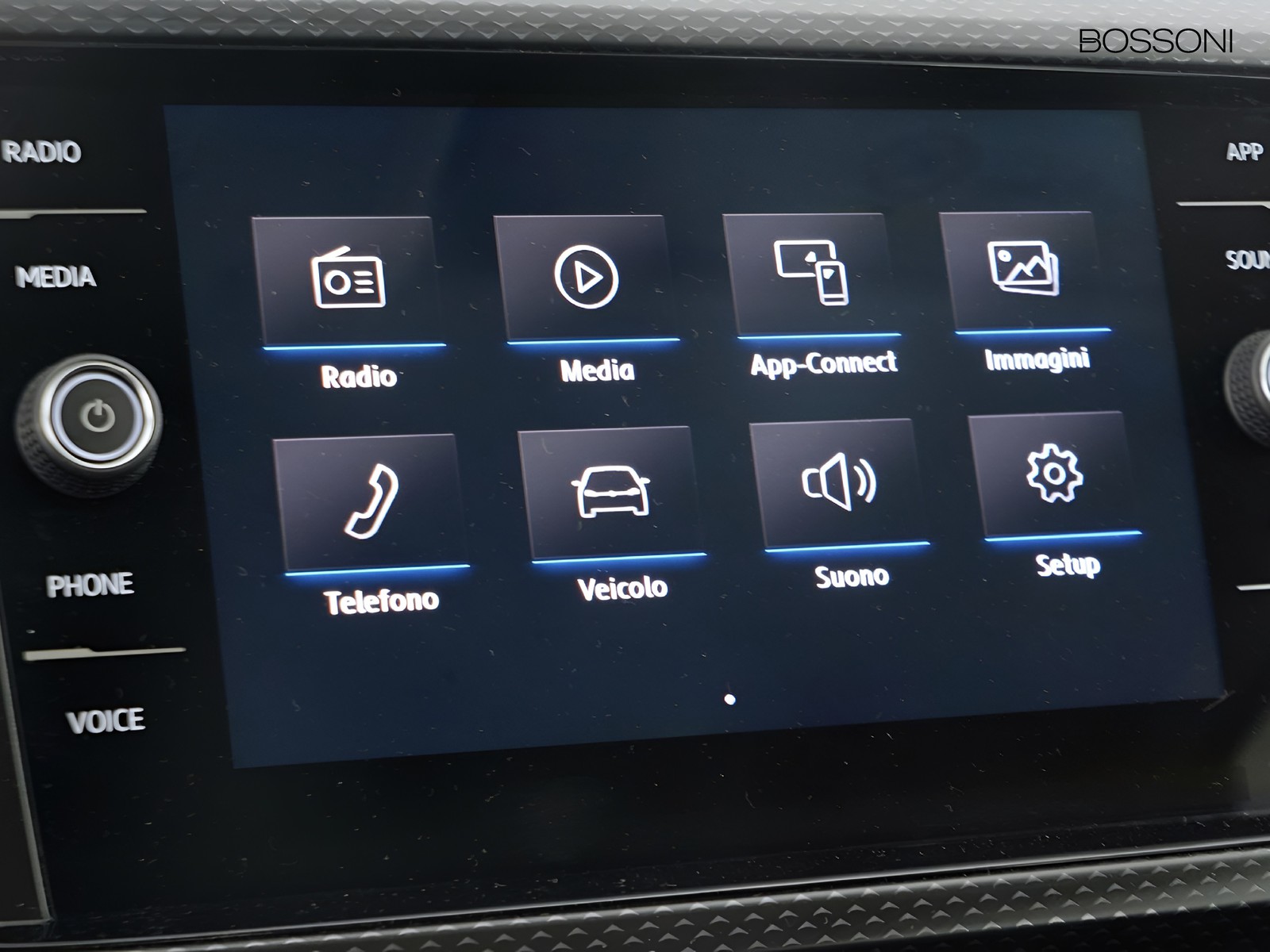 27 - Volkswagen T-Cross 1.6 tdi scr 95cv style