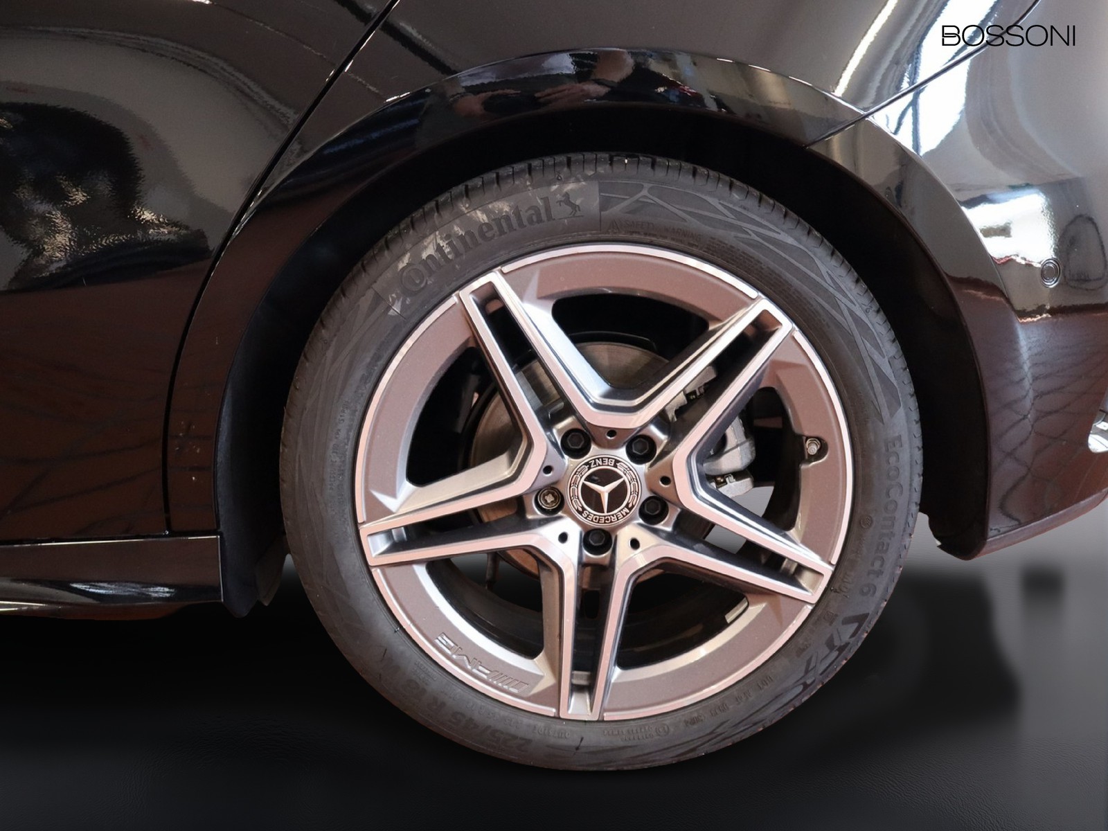 4 - Mercedes Classe A 180 amg line advanced plus 7g-dct