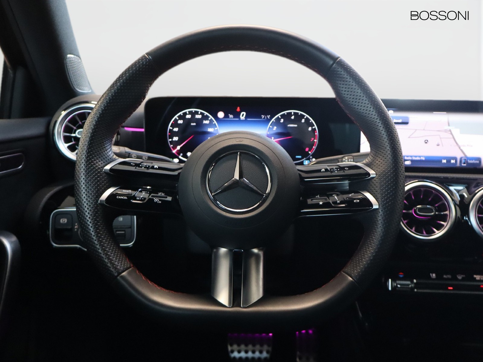17 - Mercedes Classe A 180 amg line advanced plus 7g-dct