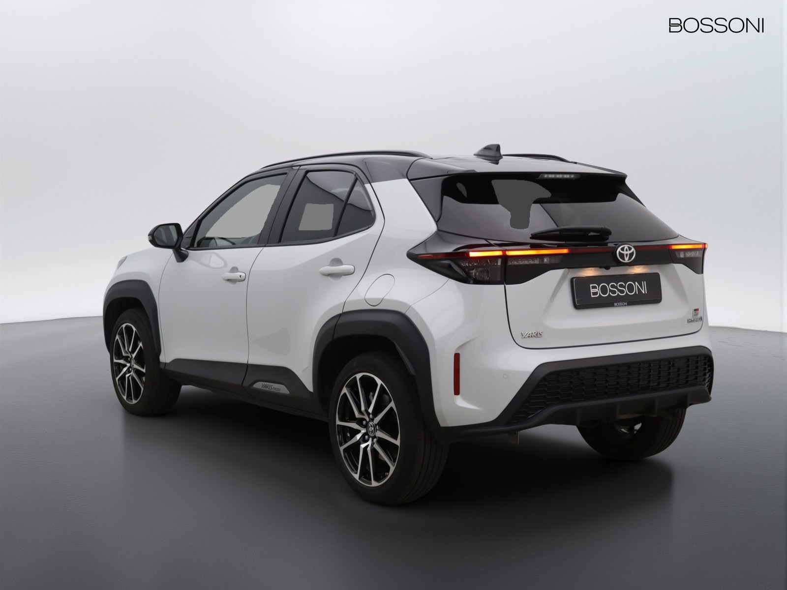 5 - Toyota yaris cross 1.5 h 116cv gr sport fwd e-cvt