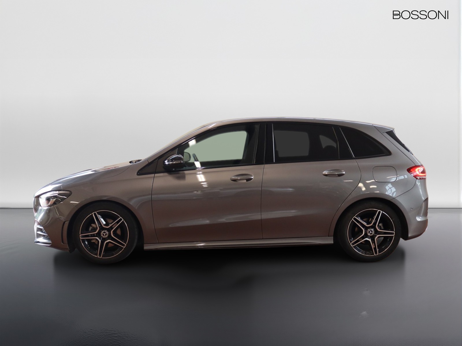 3 - Mercedes Classe B 180 d premium 8g-dct