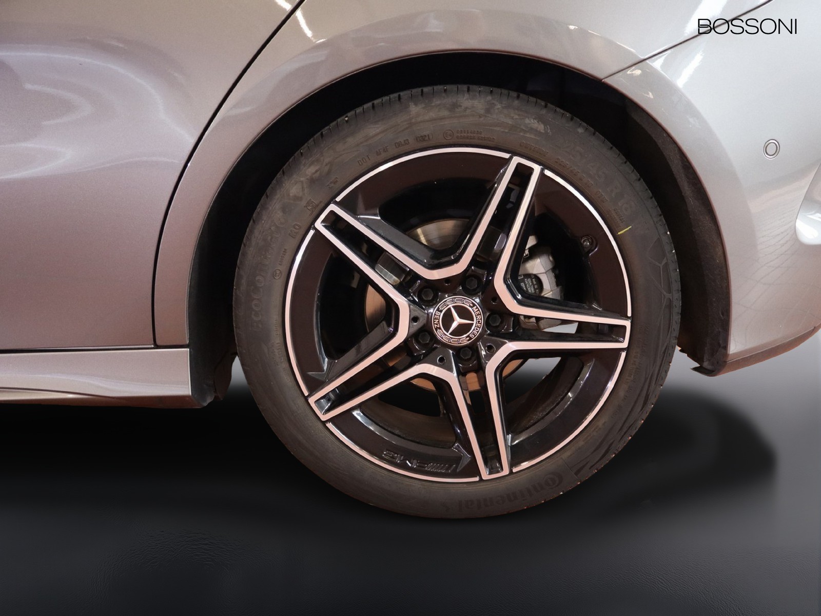 4 - Mercedes Classe B 180 d premium 8g-dct