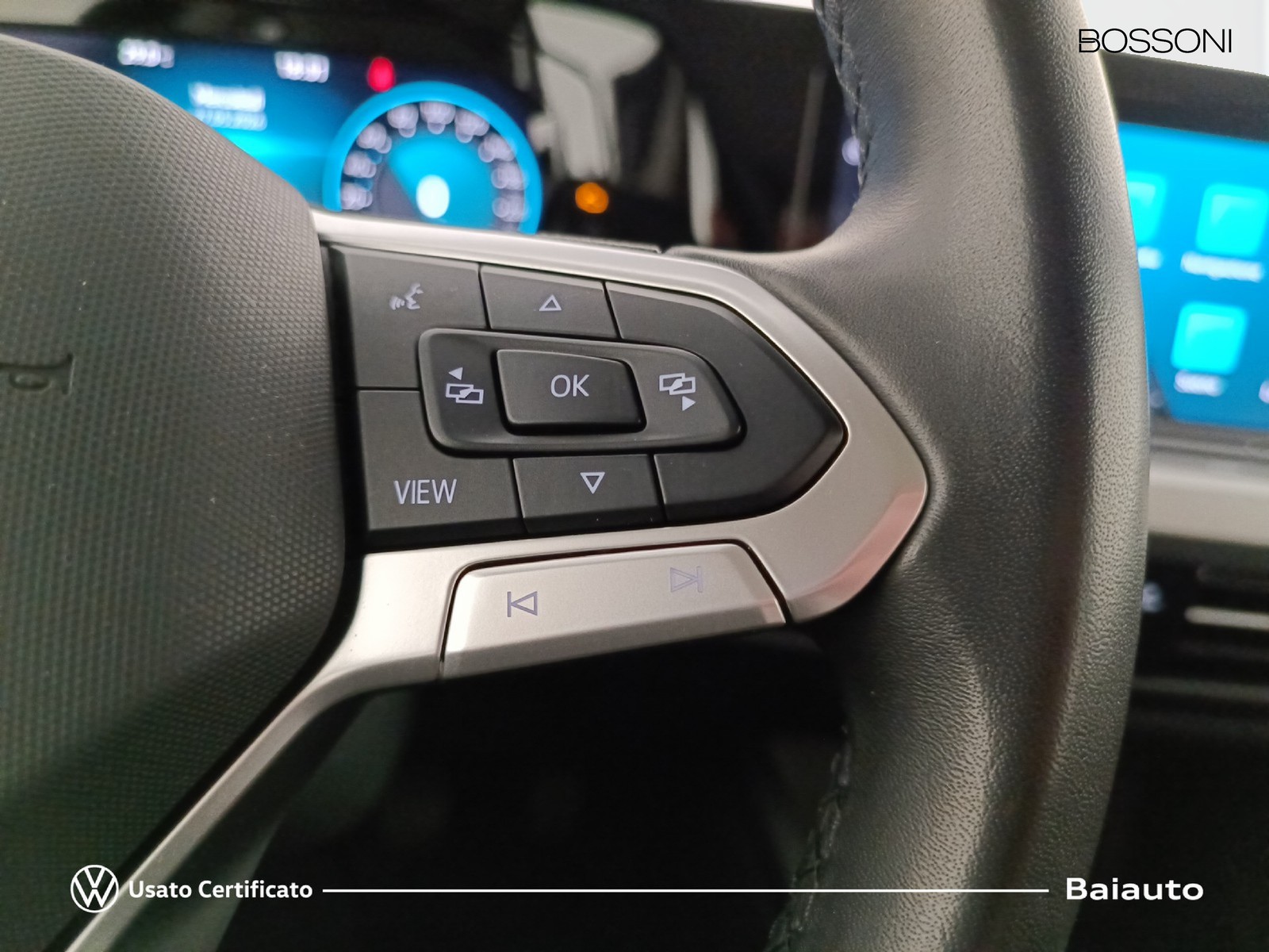 16 - Volkswagen Golf 1.0 tsi evo 110cv life