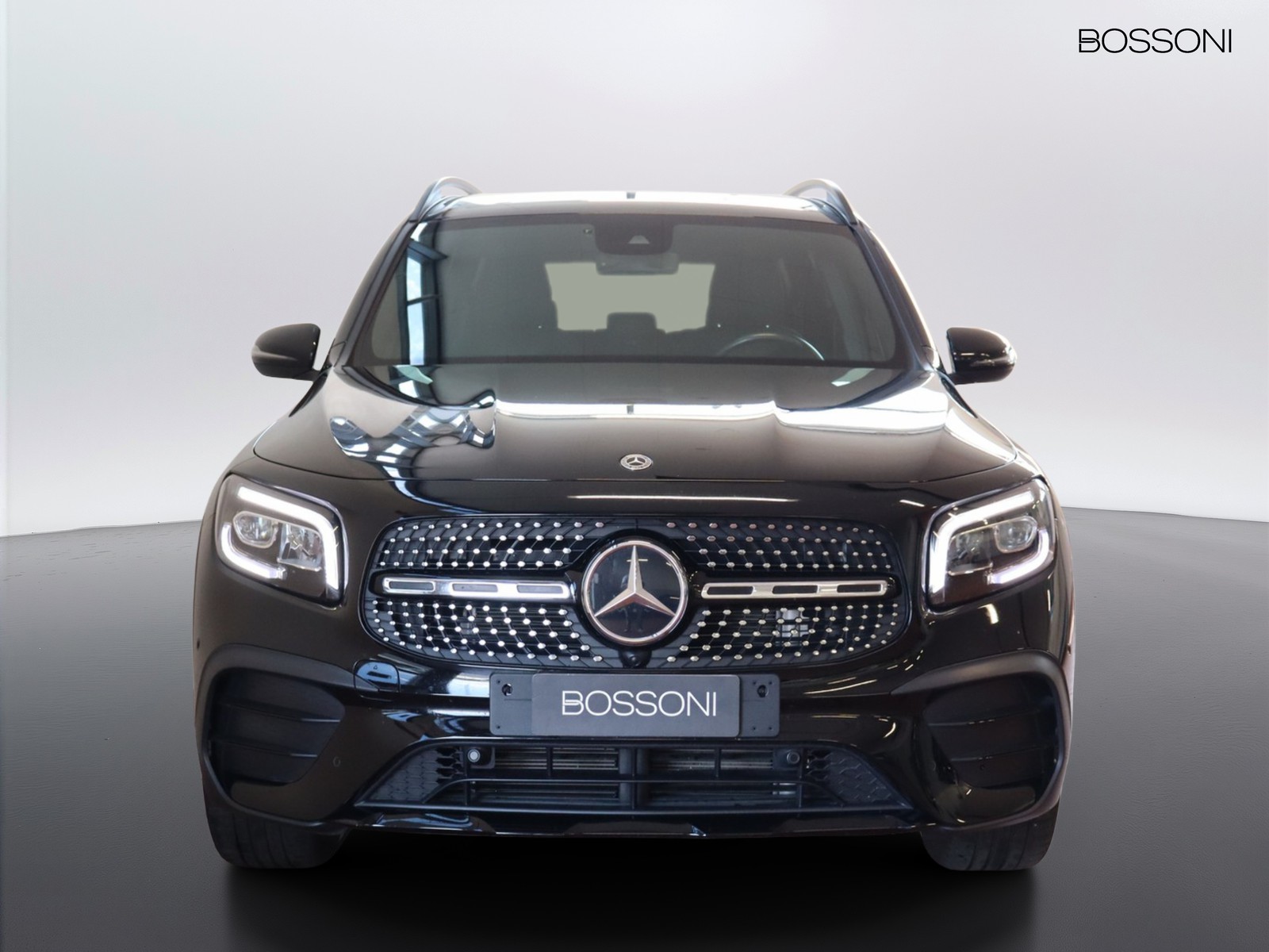 2 - Mercedes GLB 200 d premium 8g-dct