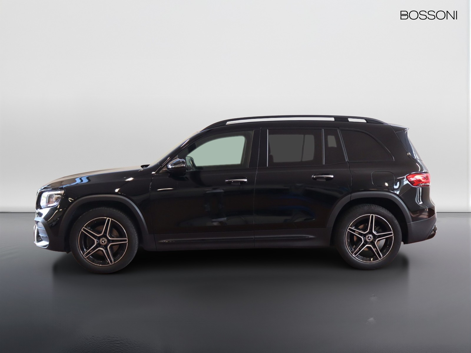 3 - Mercedes GLB 200 d premium 8g-dct