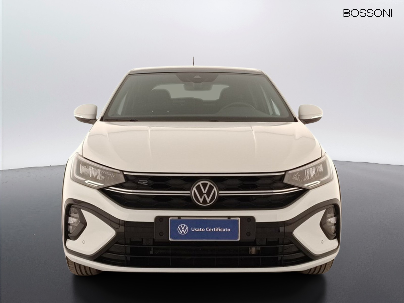 2 - Volkswagen Taigo 1.0 tsi 110cv r-line