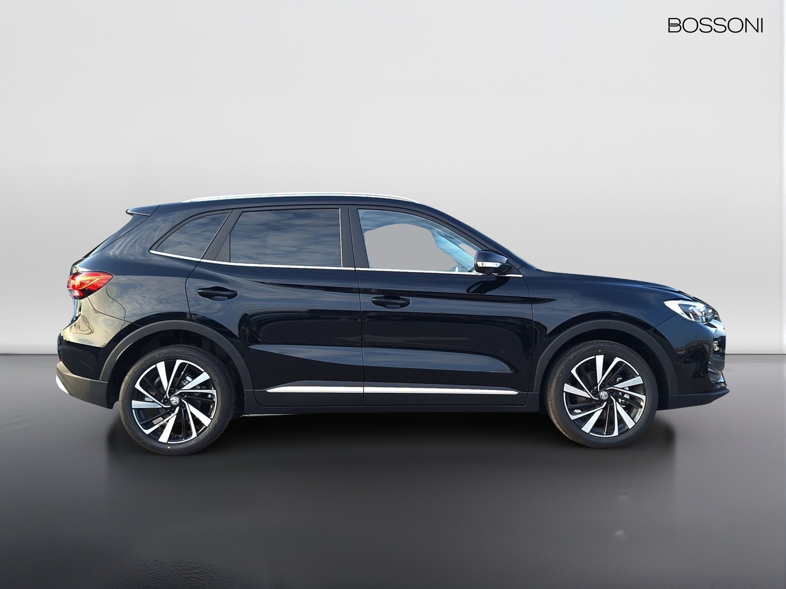 4 - Mg ZS 1.5 hybrid+ luxury auto