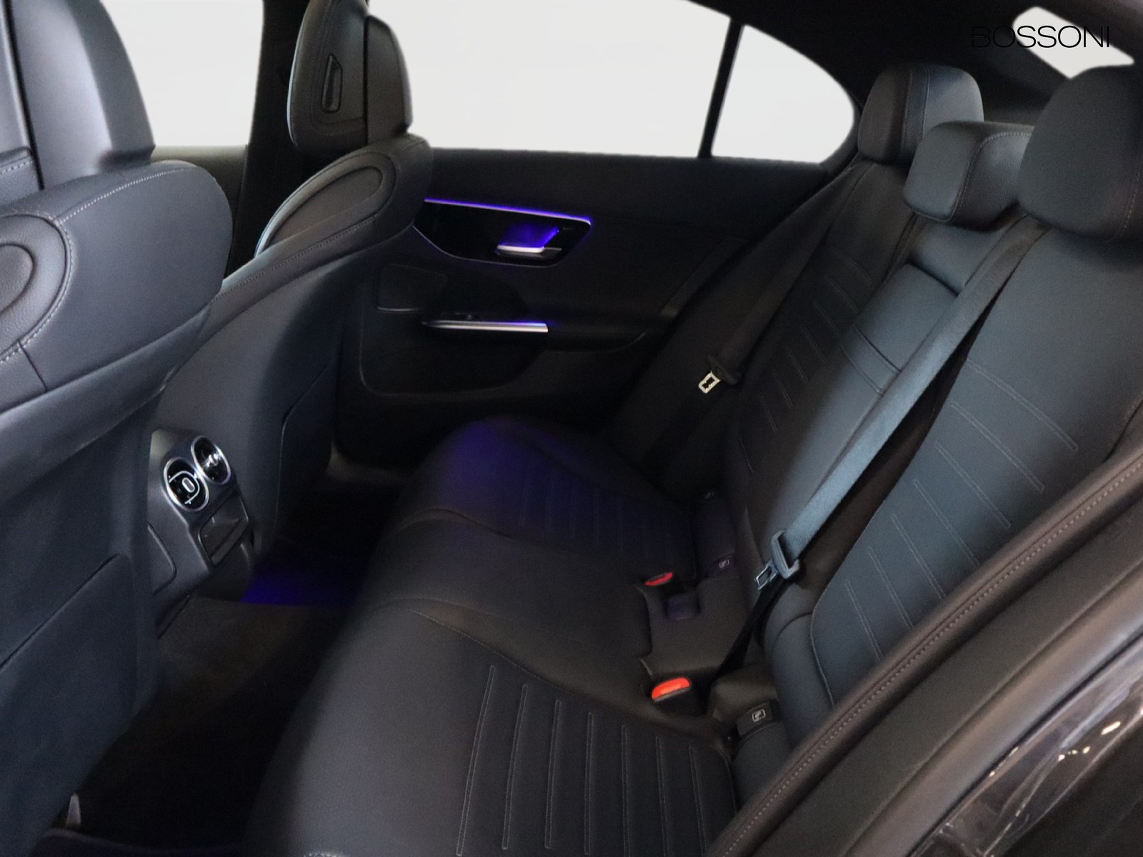 8 - Mercedes Classe C berlina 200 d mild hybrid amg line advanced 9g-tronic
