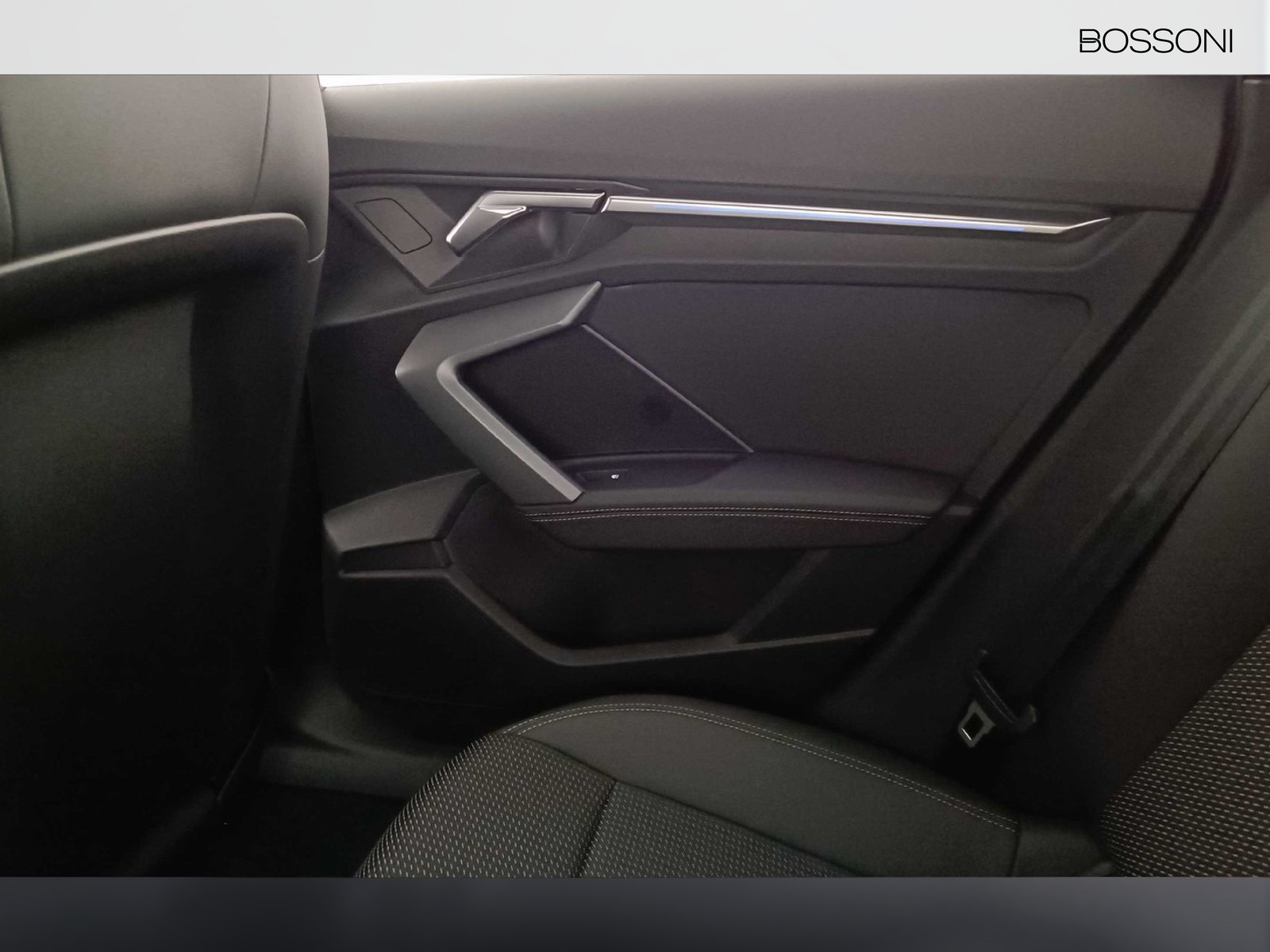 38 - Audi A3 sedan 2.0 tdi 150cv s line edition s tronic