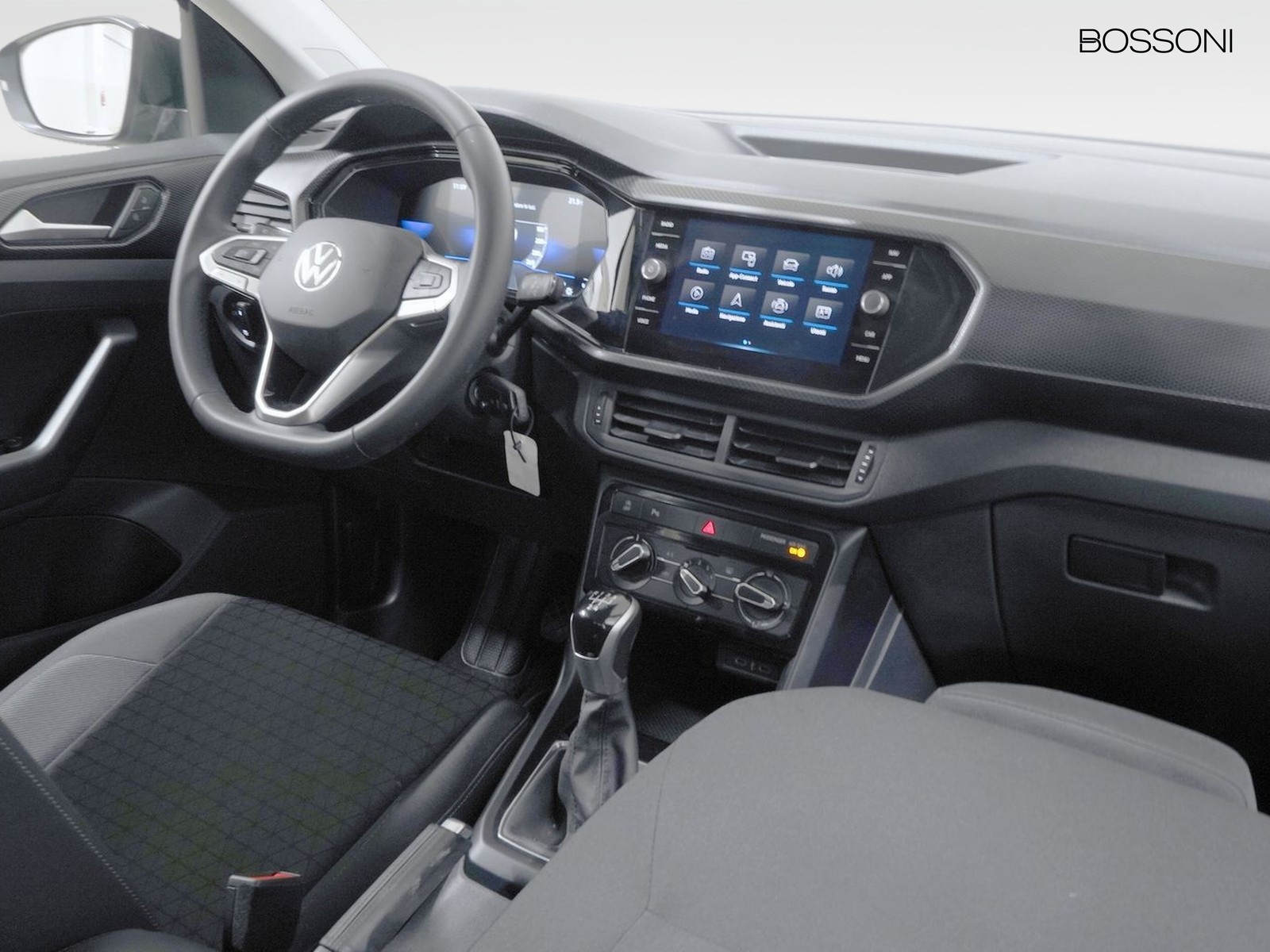 6 - Volkswagen T-Cross 1.0 tsi 95cv style