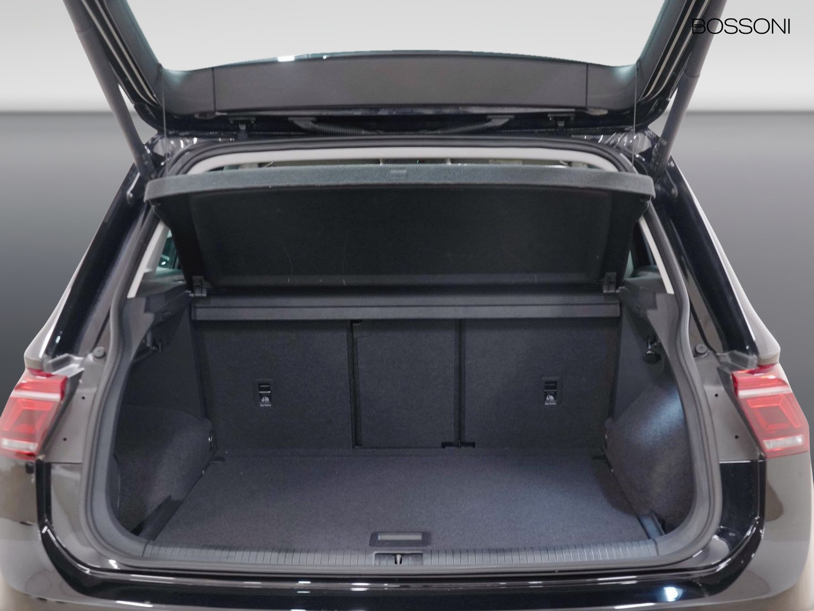 10 - Volkswagen Tiguan 2.0 tdi scr 150cv elegance dsg