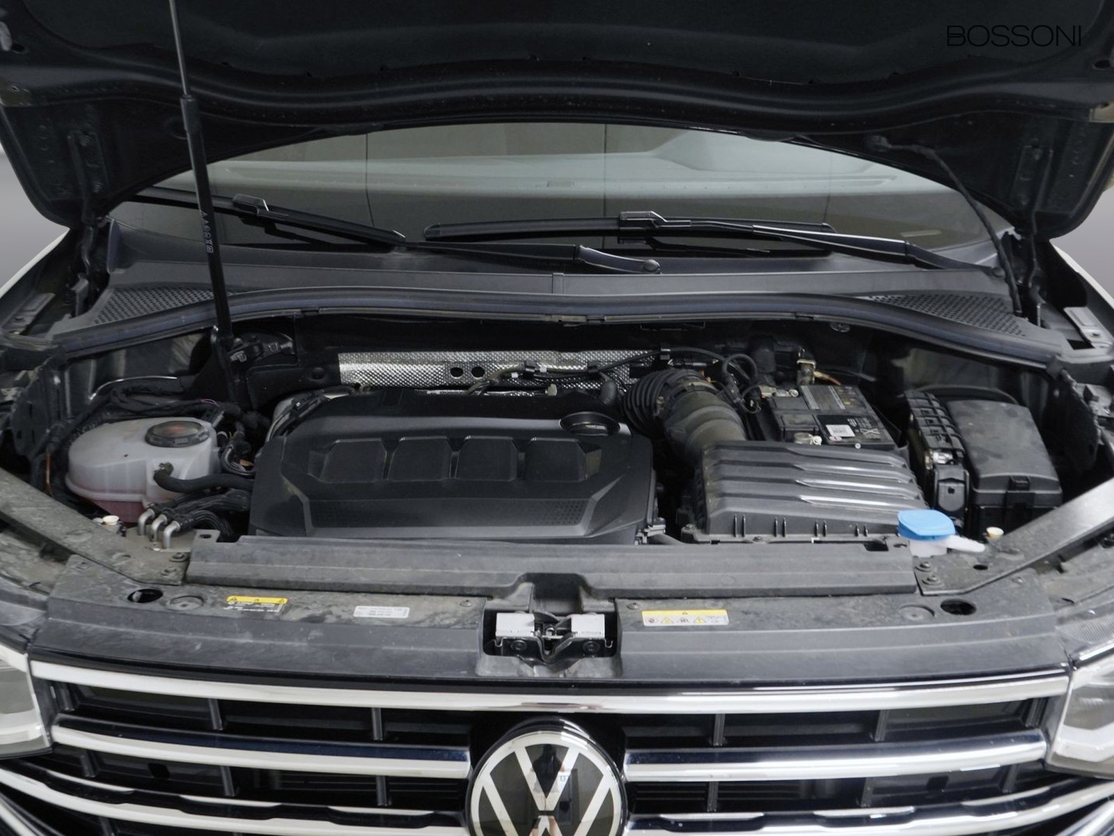 11 - Volkswagen Tiguan 2.0 tdi scr 150cv elegance dsg