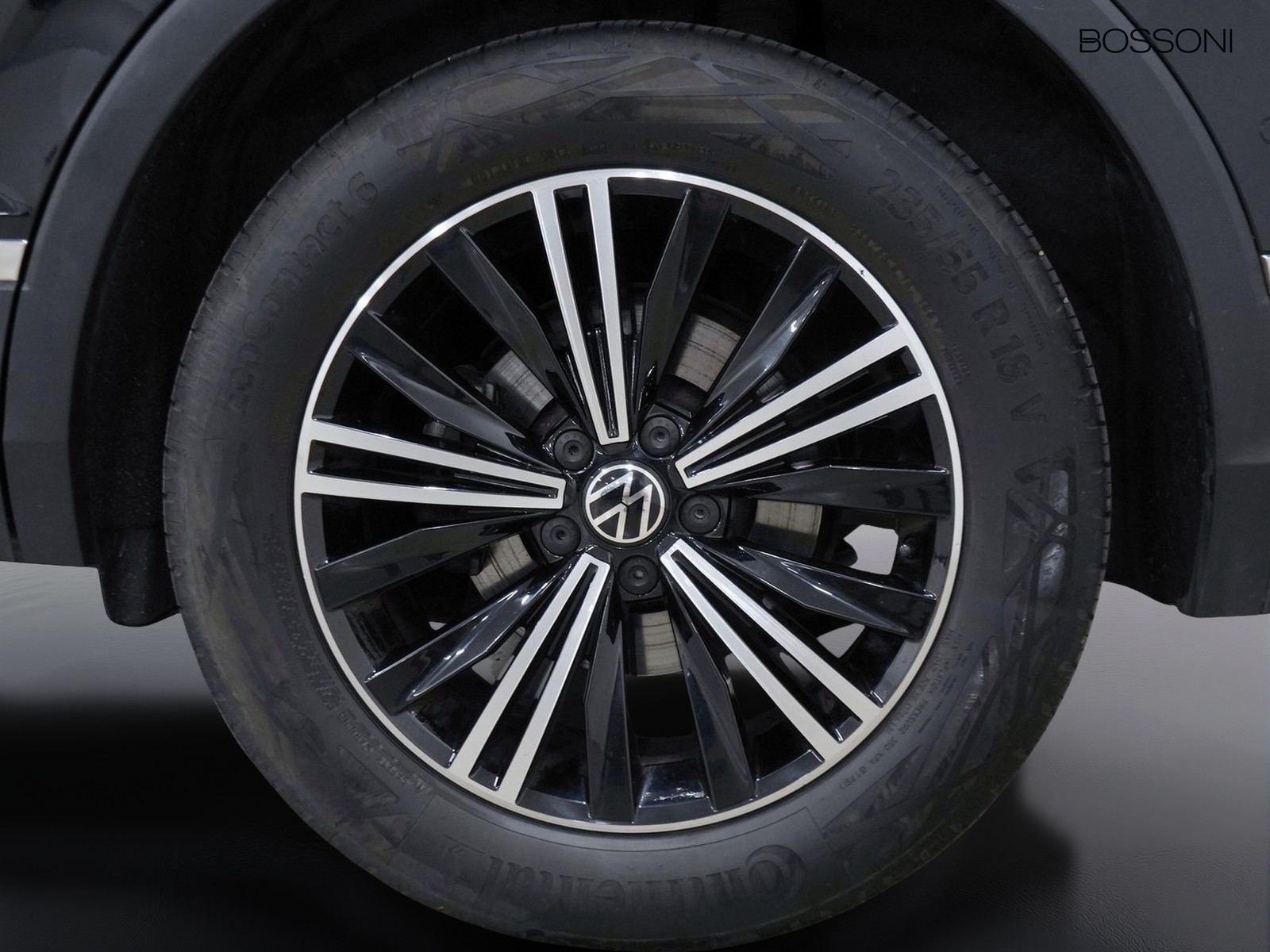 12 - Volkswagen Tiguan 2.0 tdi scr 150cv elegance dsg