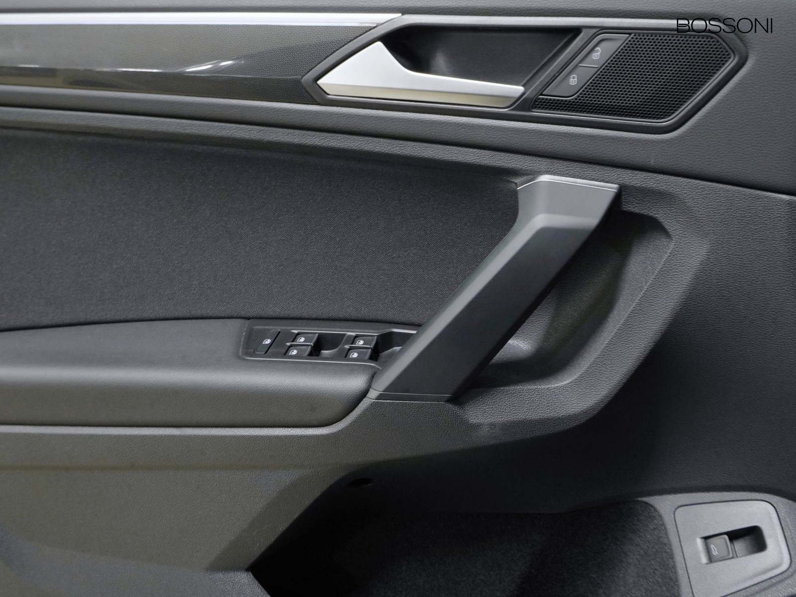 17 - Volkswagen Tiguan 2.0 tdi scr 150cv elegance dsg