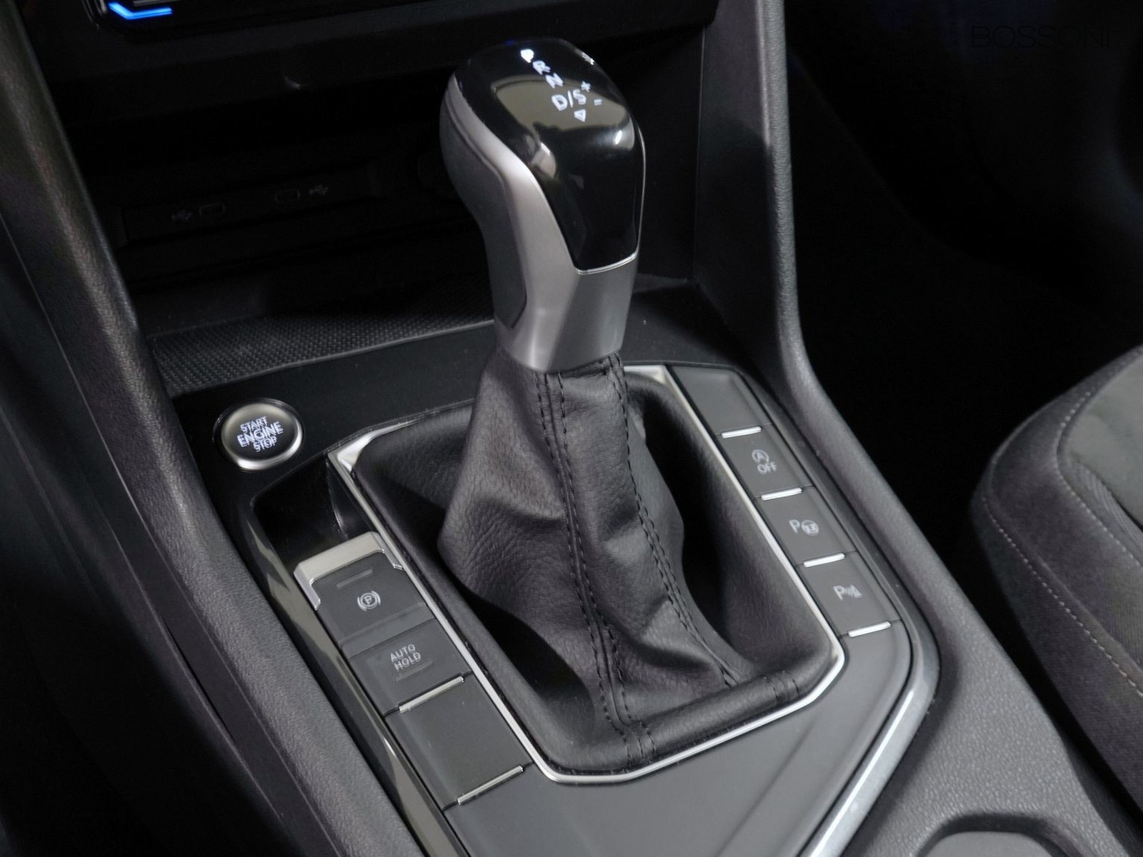 22 - Volkswagen Tiguan 2.0 tdi scr 150cv elegance dsg