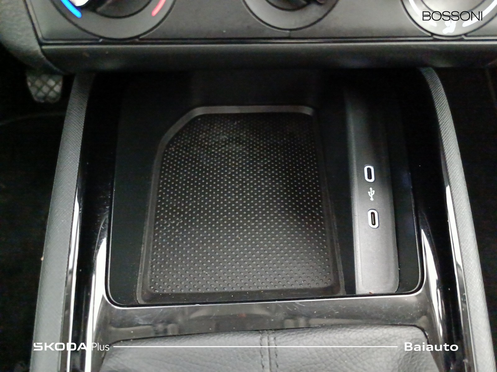 12 - Skoda Kamiq 1.0 g-tec 90cv ambition