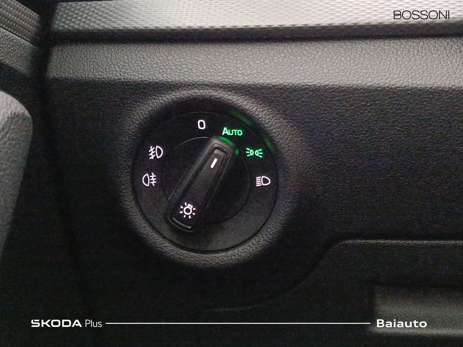 18 - Skoda Kamiq 1.0 g-tec 90cv ambition