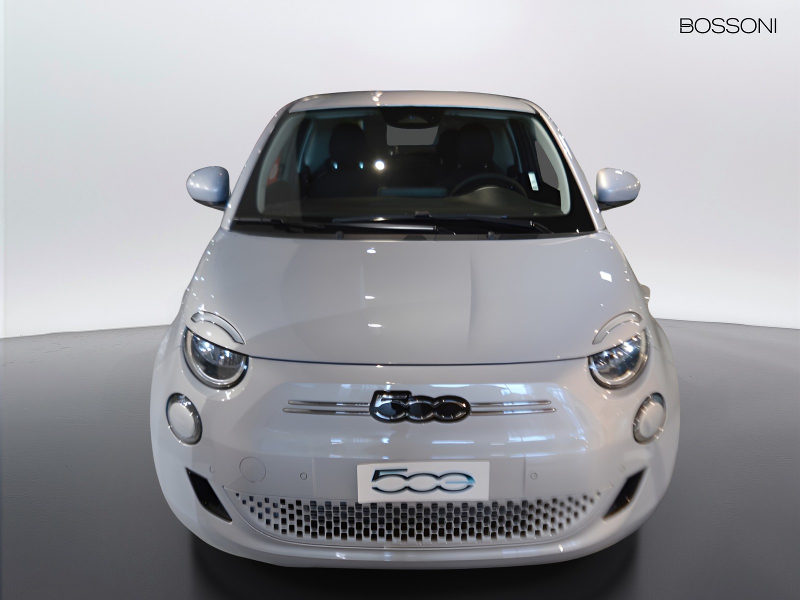 2 - Fiat 500 500e 42 kwh entry pack tech