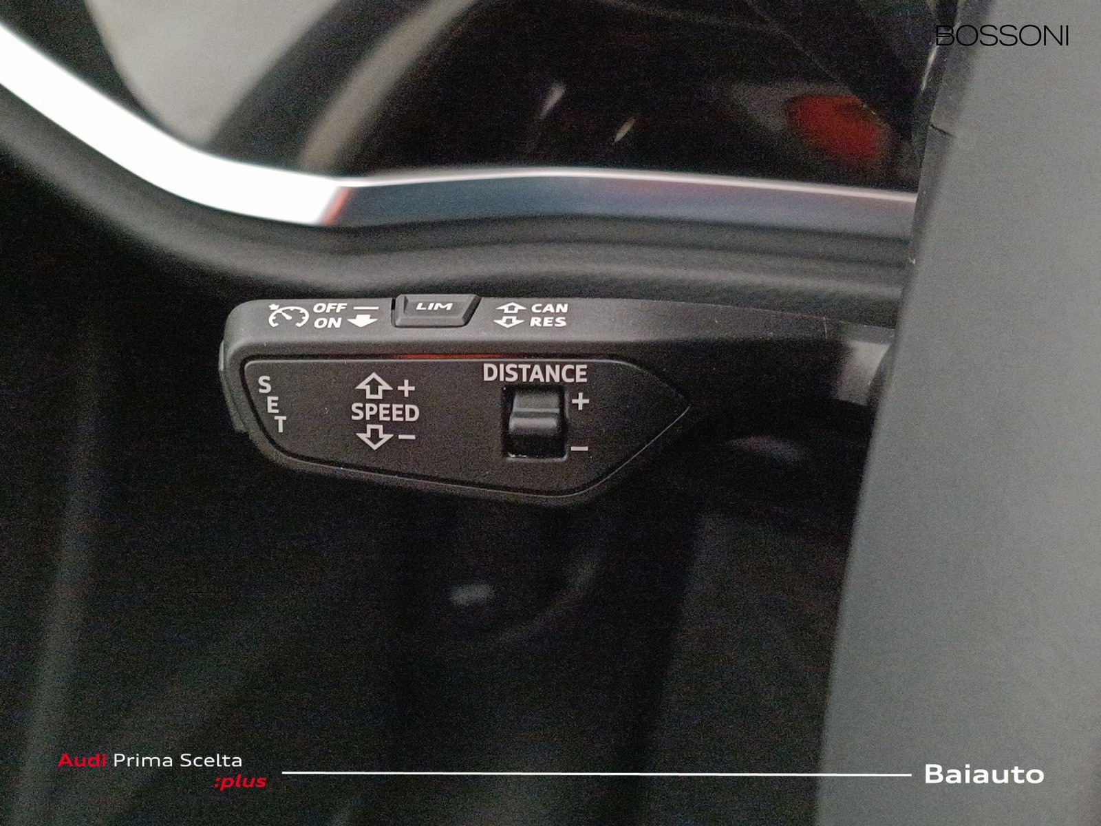 18 - Audi Q3 35 2.0 tdi business advanced s tronic