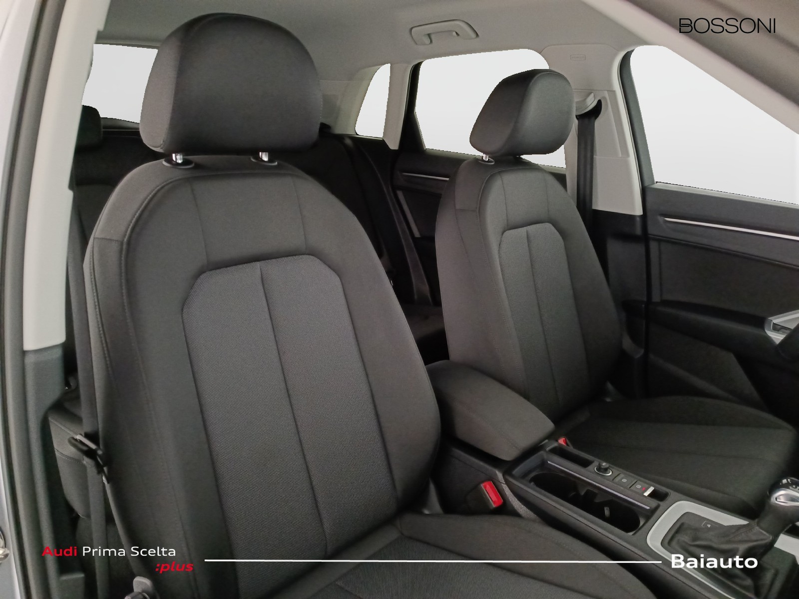 22 - Audi Q3 35 2.0 tdi business advanced s tronic