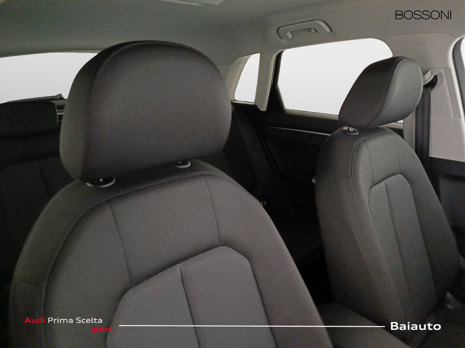 24 - Audi Q3 35 2.0 tdi business advanced s tronic
