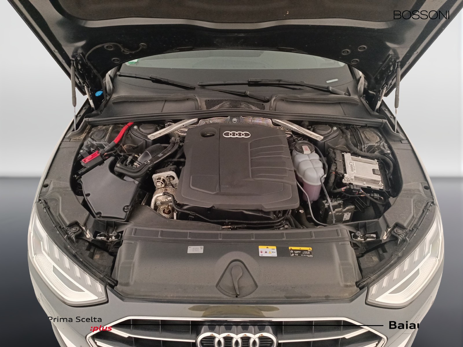 32 - Audi A4 avant 30 2.0 tdi mhev 136cv business advanced s tronic