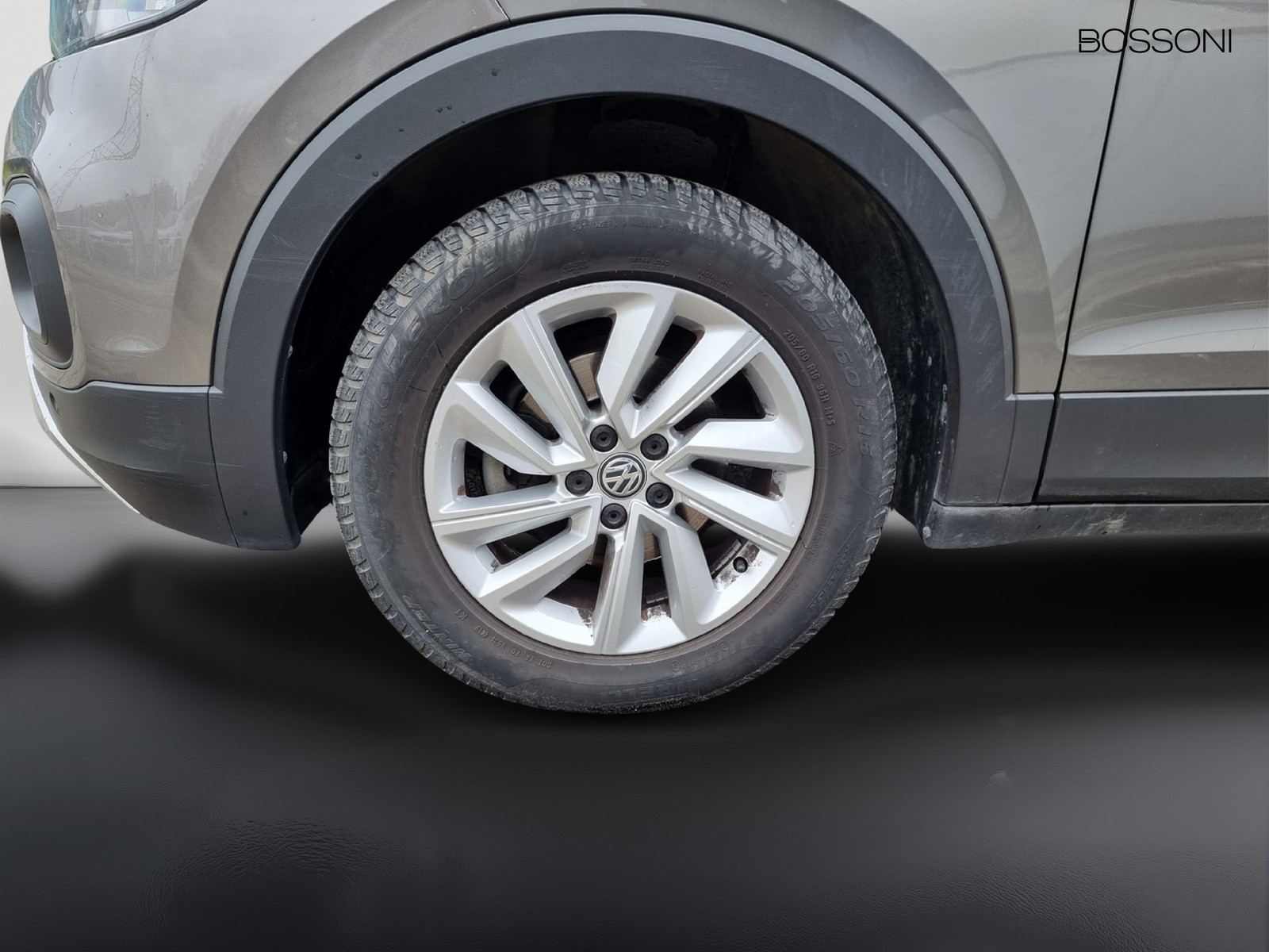 5 - Volkswagen T-Cross 1.0 tsi first edition
