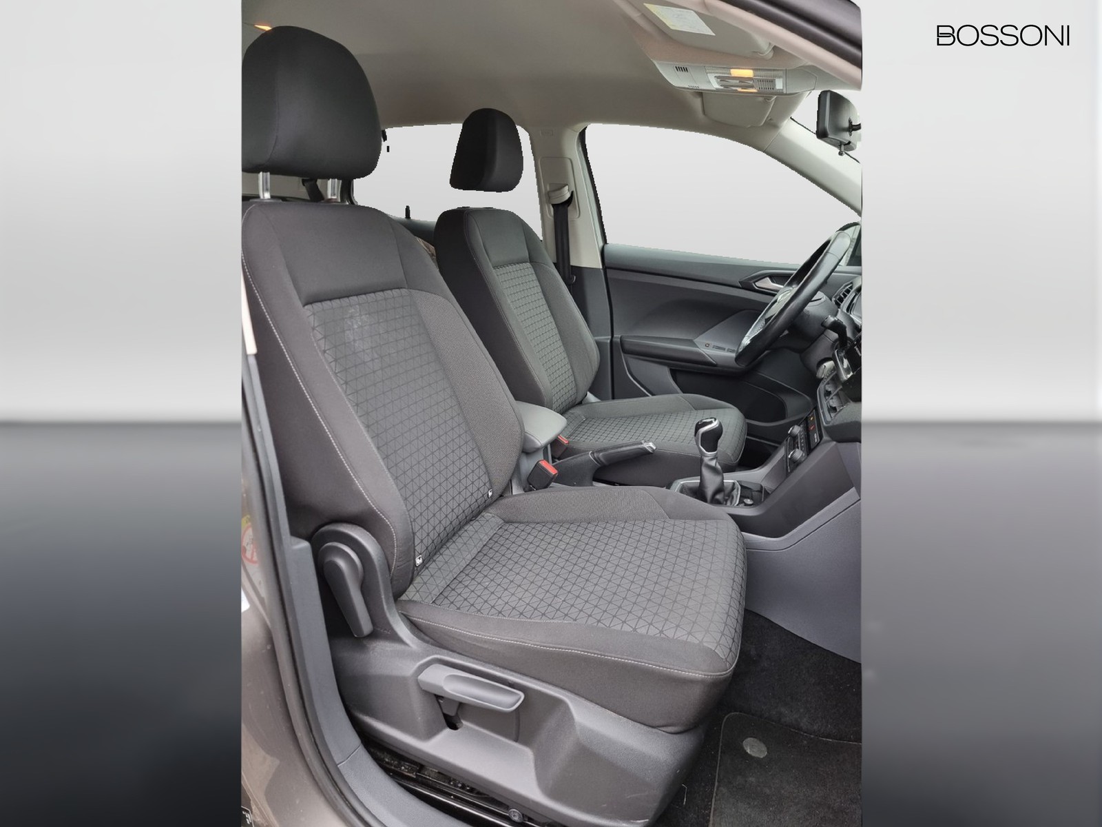 12 - Volkswagen T-Cross 1.0 tsi first edition