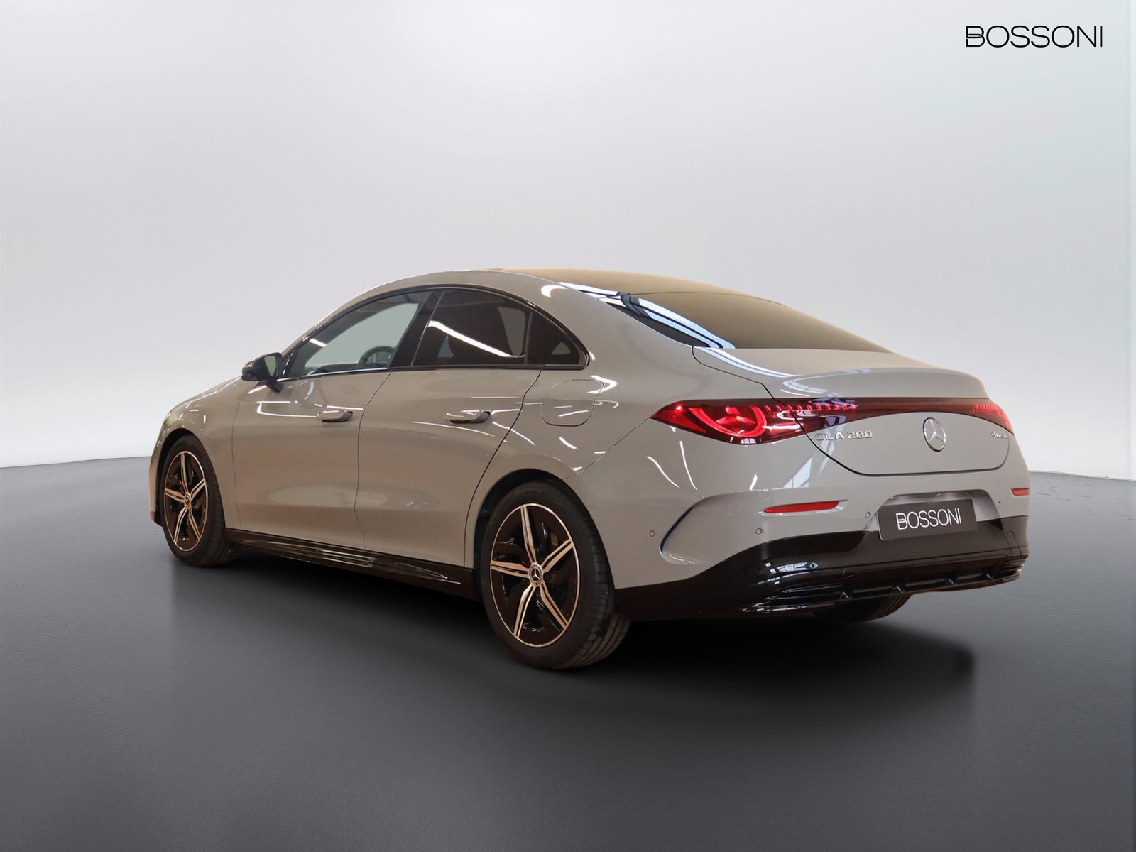 5 - Mercedes CLA 200 advanced plus 4matic auto