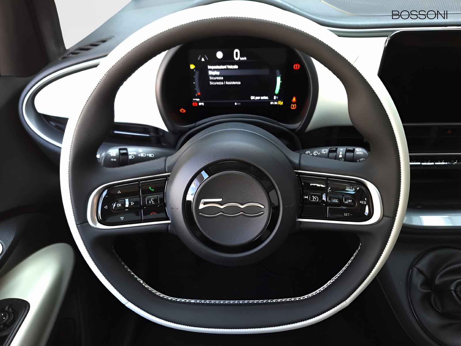 8 - Fiat 500 1.0 hybrid la prima