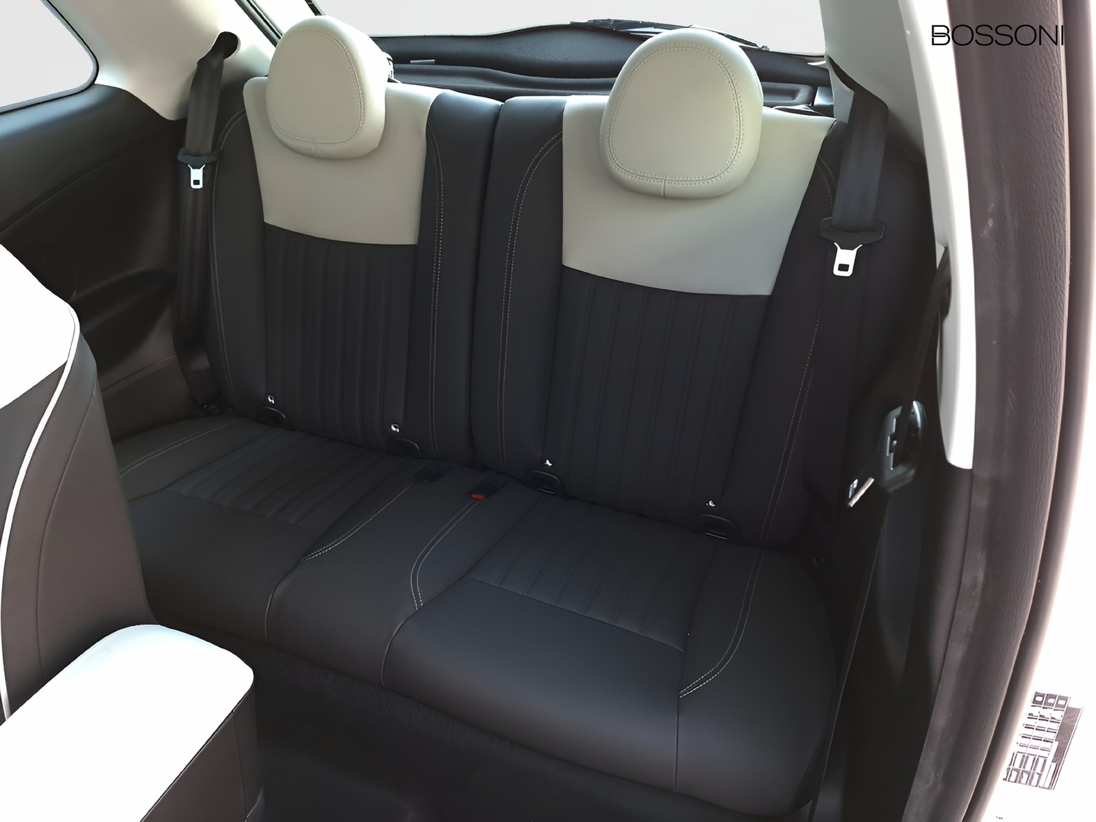 11 - Fiat 500 1.0 hybrid la prima