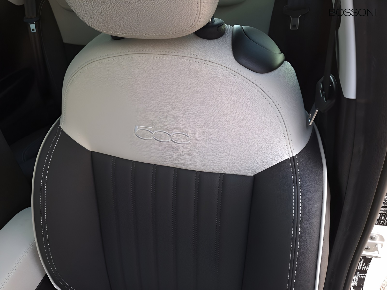 22 - Fiat 500 1.0 hybrid la prima
