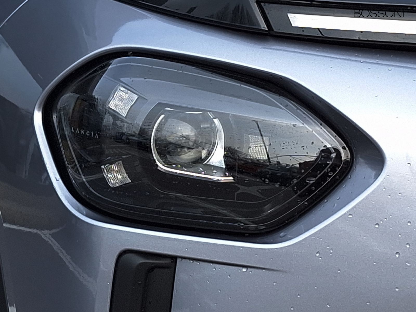 14 - Lancia Ypsilon 1.2 mhev 110cv e-dct