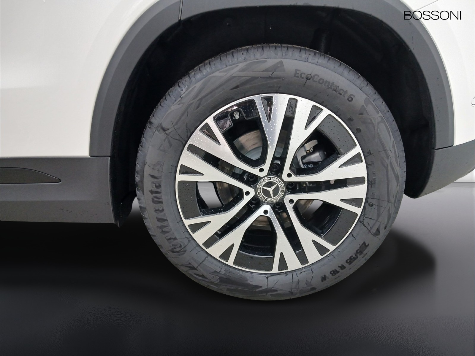 4 - Mercedes GLA 180 d progressive advanced 8g-dct
