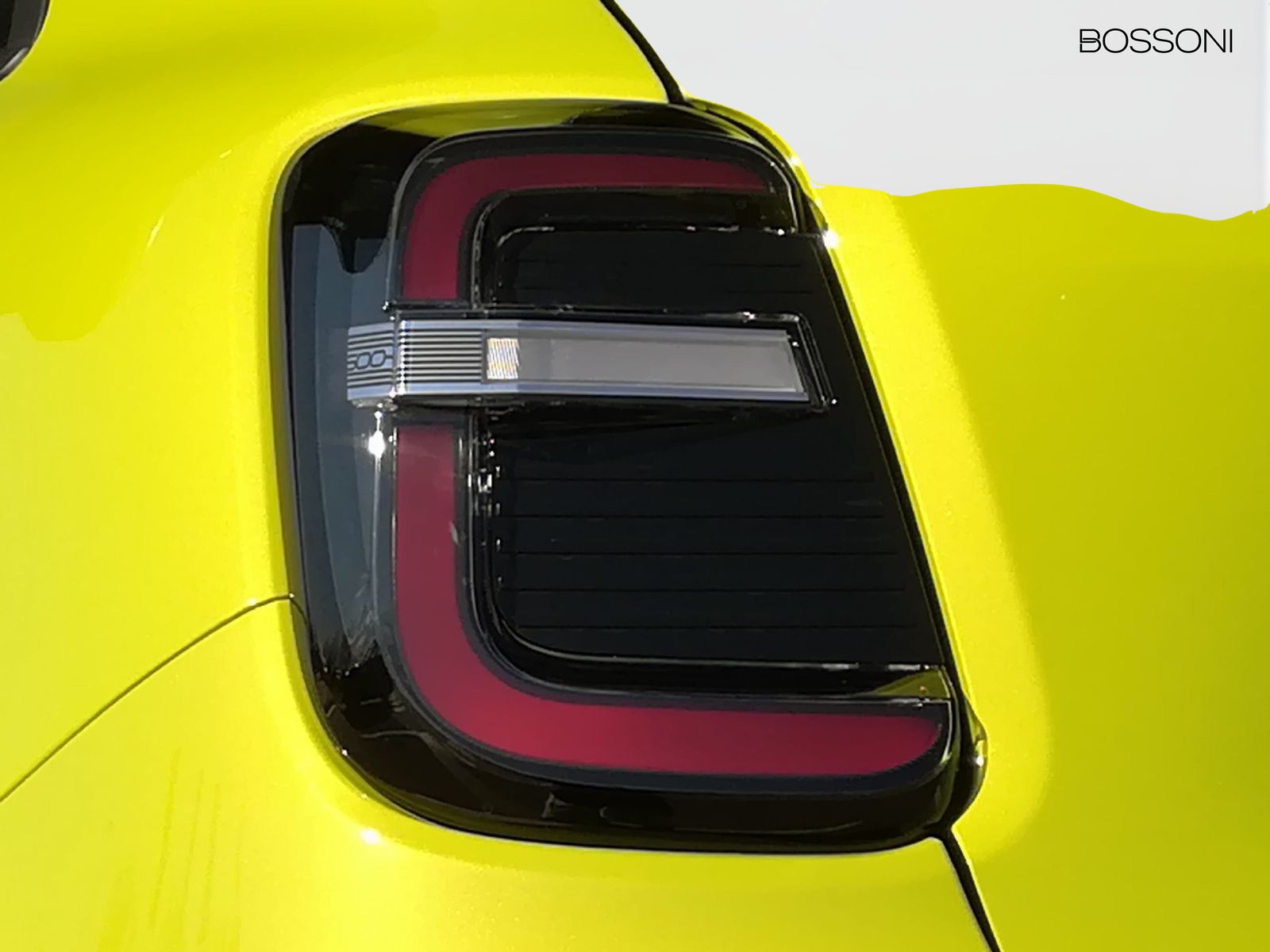 16 - Abarth 600e 54kwh turismo