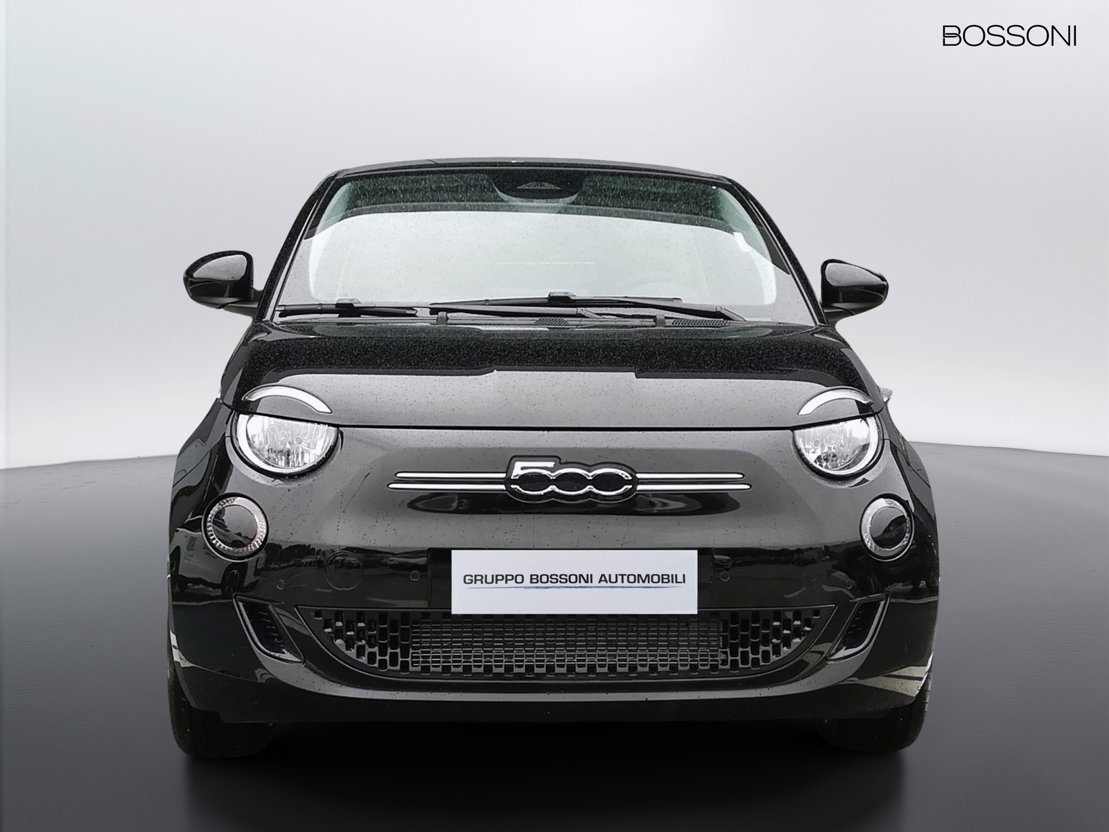 2 - Fiat 500 500e 42 kwh entry pack tech