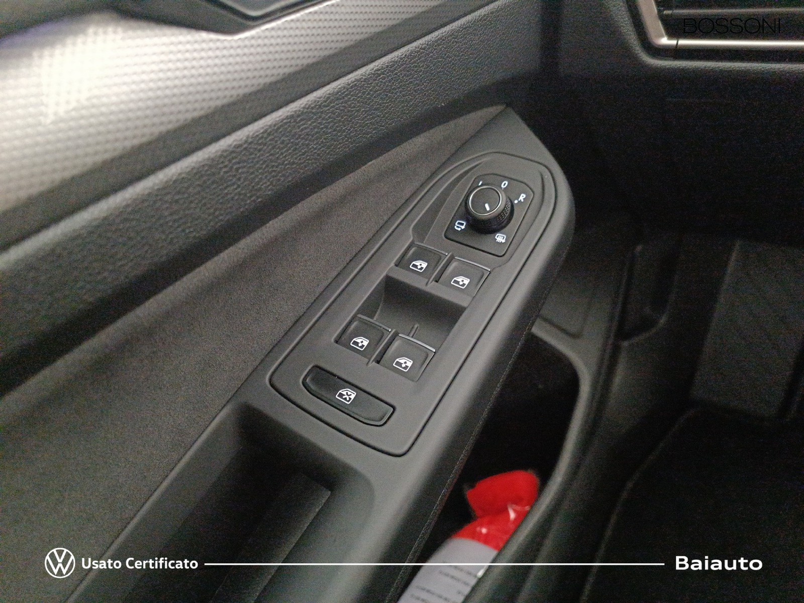 18 - Volkswagen Golf 2.0 tdi scr 115cv life