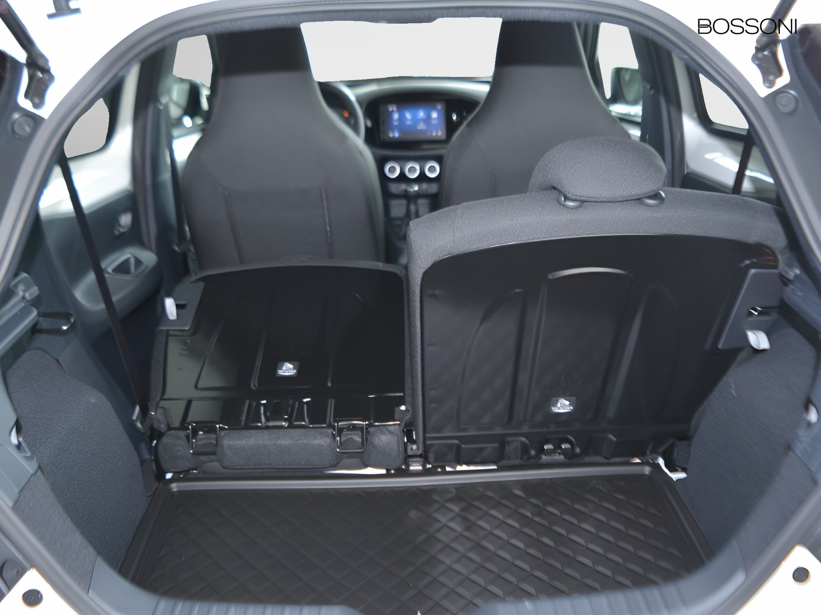 15 - Toyota Aygo x 1.0 72cv active
