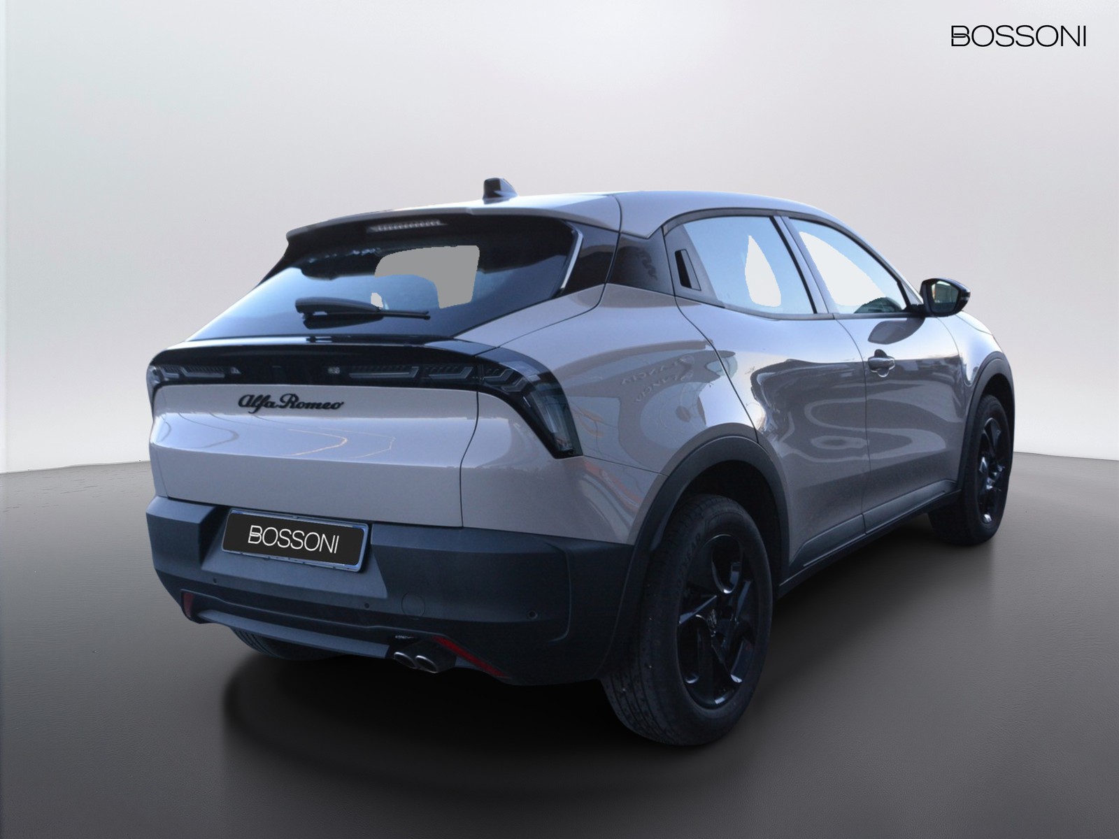 3 - Alfa Romeo Junior 1.2 hybrid 145cv ibrida edct6