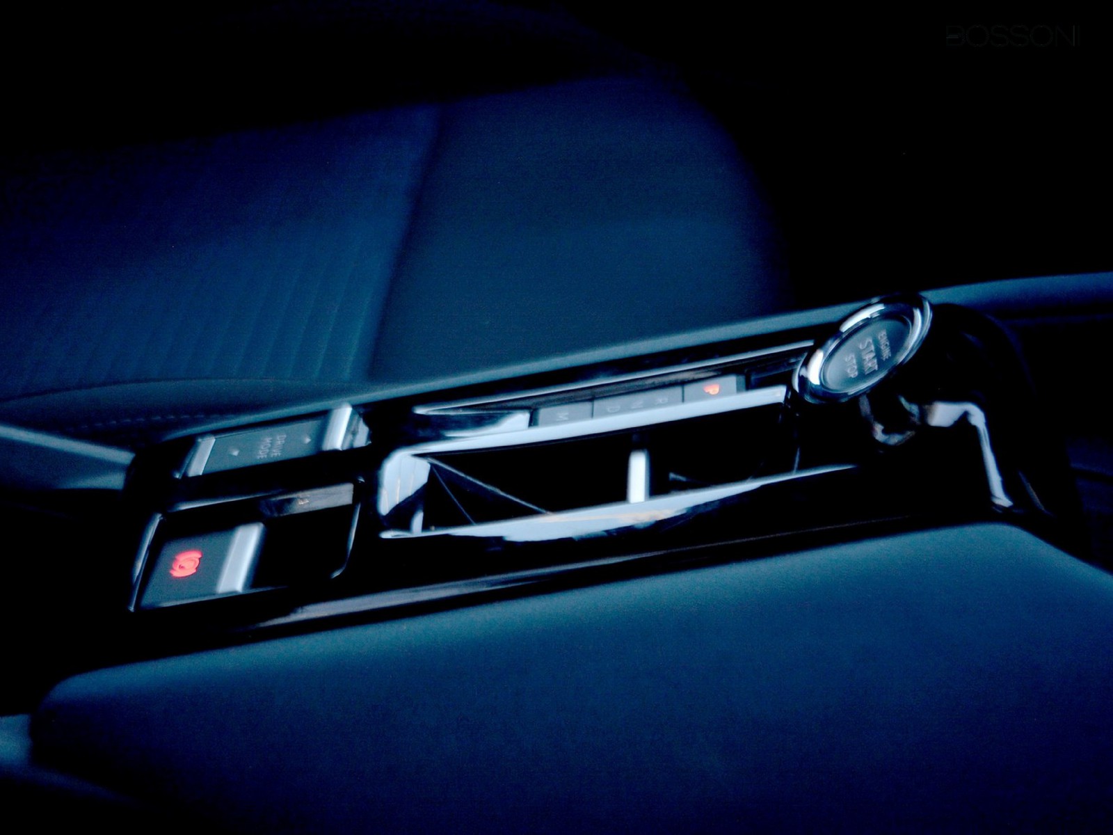 12 - Alfa Romeo Junior 1.2 hybrid 145cv ibrida edct6