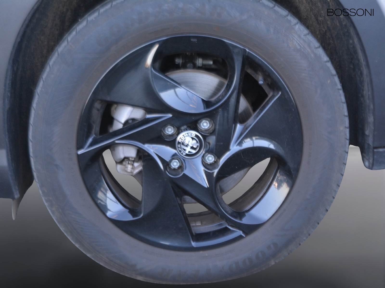 15 - Alfa Romeo Junior 1.2 hybrid 145cv ibrida edct6